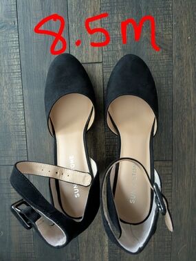 Sun + Stone Black D'Orsay Ankle Strap Flats - Black